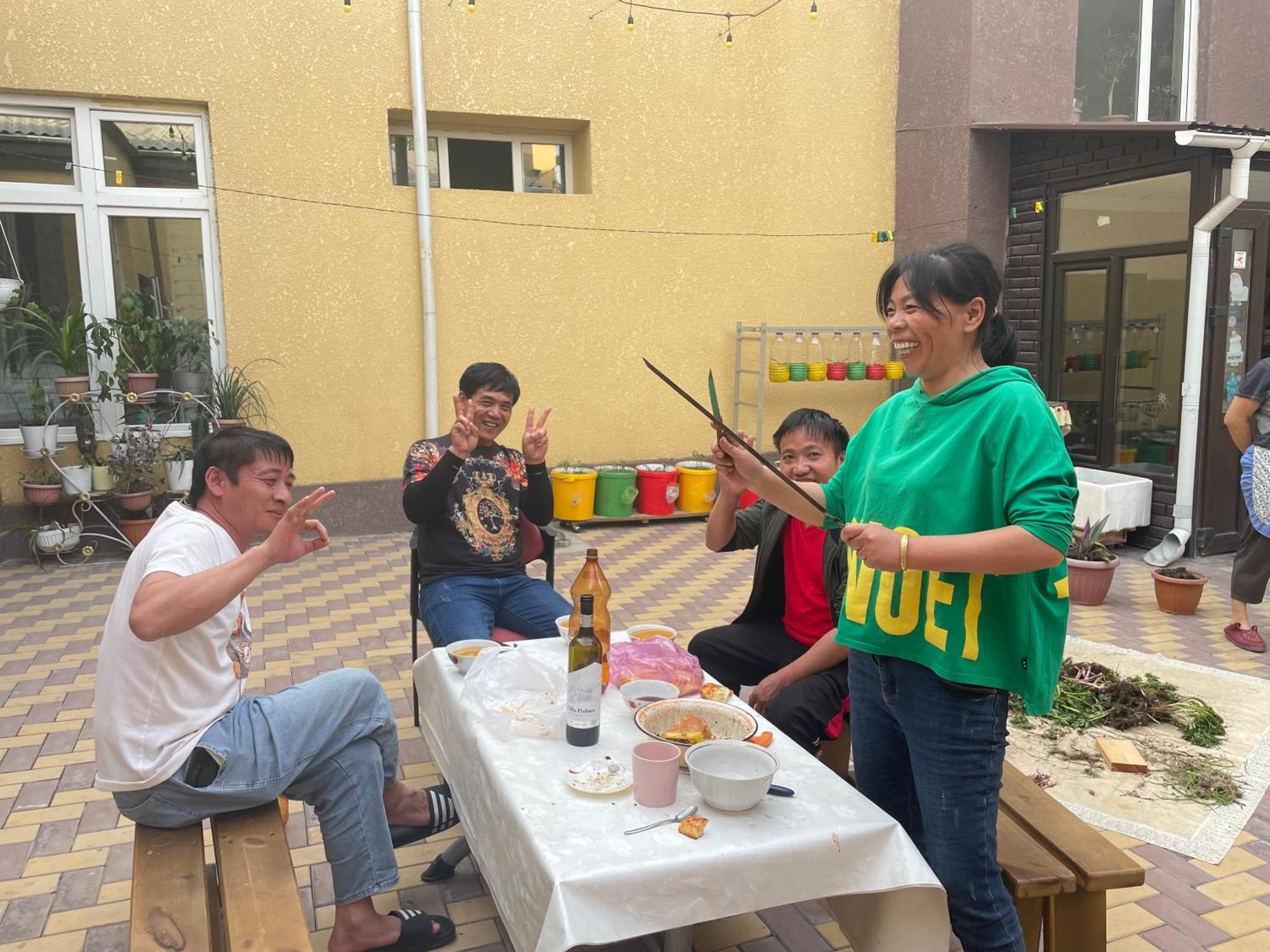 Sweet Home Hostel Bishkek Exterior photo