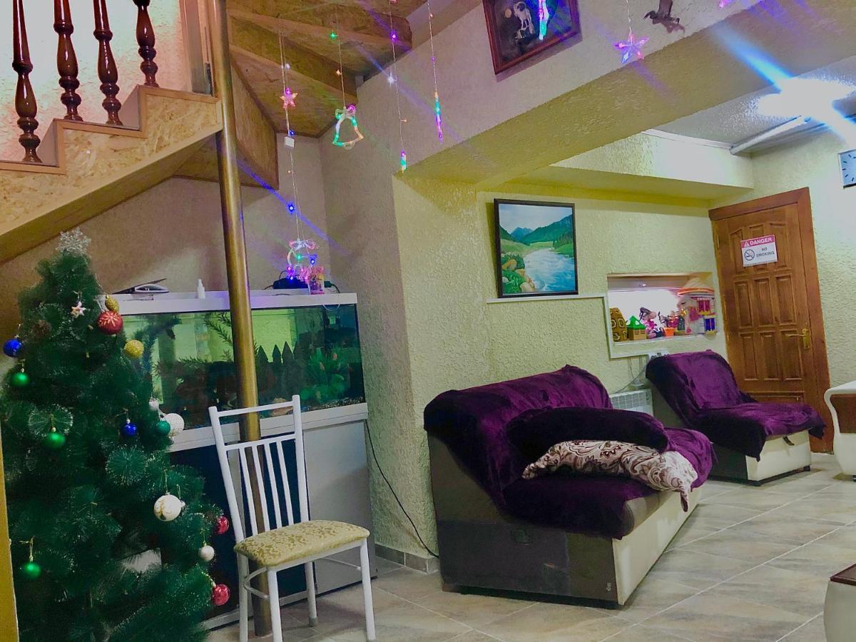 Sweet Home Hostel Bishkek Exterior photo
